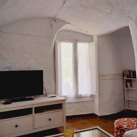 Holiday home Cueva Alfano Freila